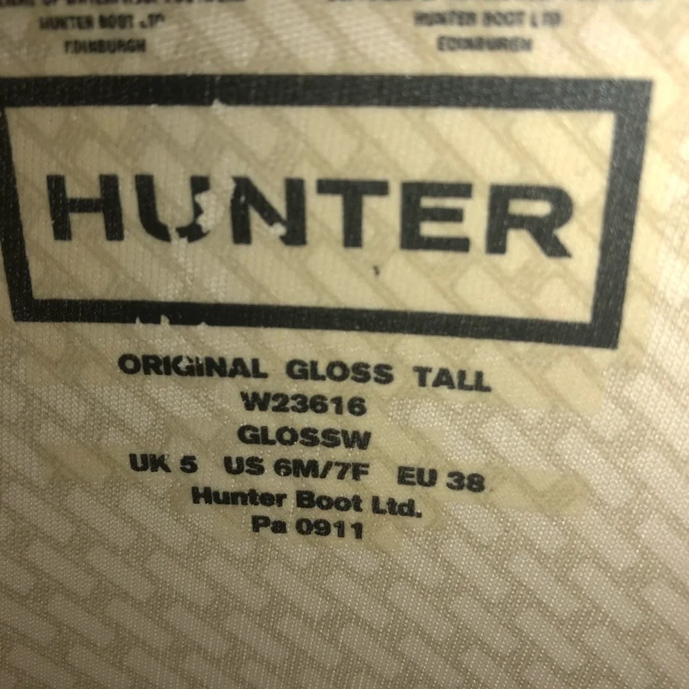 RARE Hunter Original Tall Gloss Rain Boot (RETIRED COLOR) - Picture 9 of 10